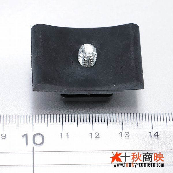 画像5: JJC製 コールドシュー→ ネジ 変換アダプター ゴム製曲面 MSA-4